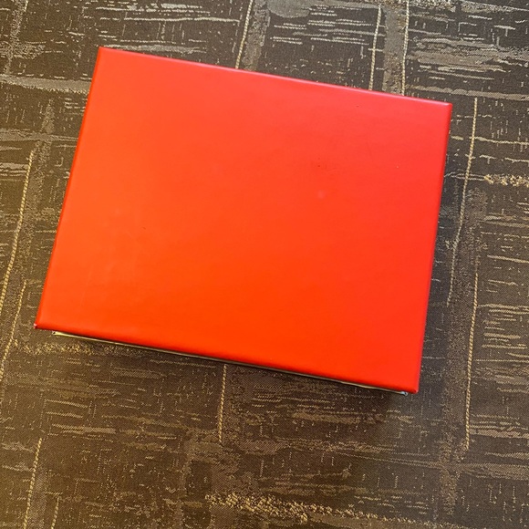 Kate Spade box - Picture 3 of 3